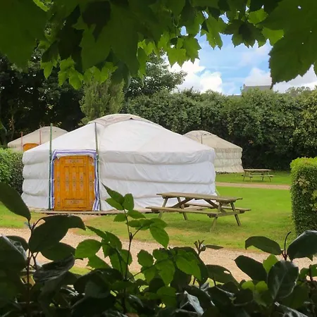 Et Yourtes Camping